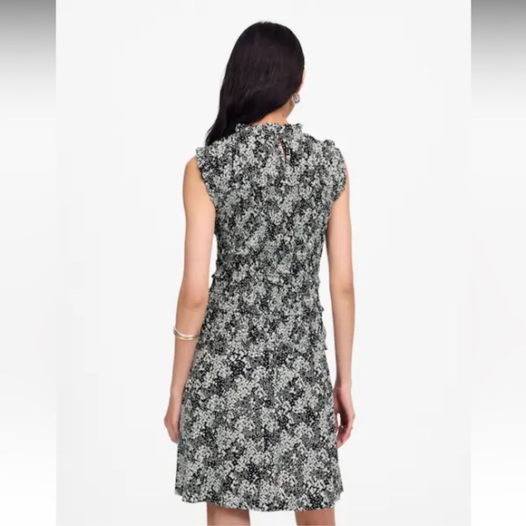 Madewell Smocked Crewneck Mini Dress in Harper Floral Black White NEW Size 4 - Picture 3 of 12